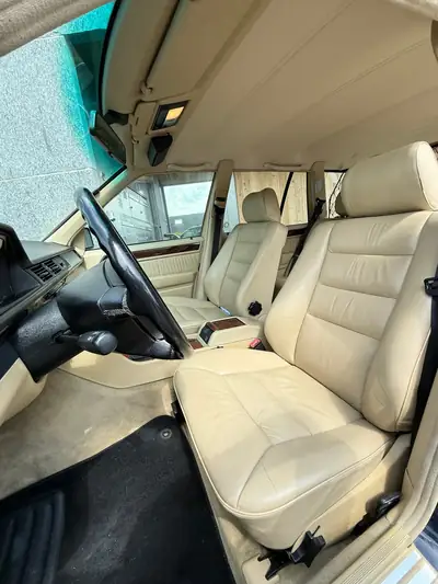 Mercedes-Benz E 300 Combi — Le premier break 4x4 de la marque, état impeccable — Armaturenbrett