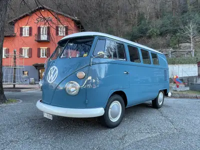 VW T1 Bulli Combi 1966 — Légende allemande d'époque, ex-armée suisse, 9000 km — vue extérieure