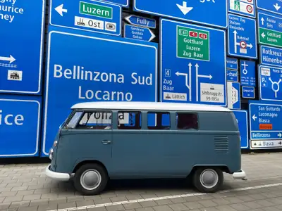 VW T1 Bulli Combi 1966 — Légende allemande d'époque, ex-armée suisse, 9000 km — Miniature 14