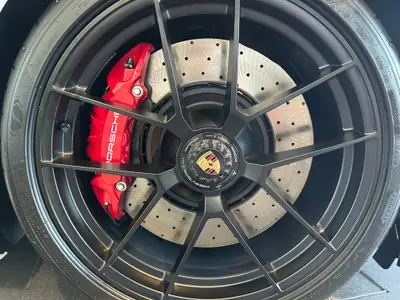 Porsche 911 Carrera 4 GTS Cabrio — Roadster haute performance, 541 ch, quasi neuf — Thumbnail 17