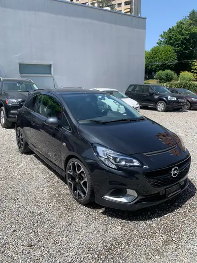 Opel Corsa 1.6 Turbo OPC — Sportive compacte, 207 ch et boîte manuelle — vue extérieure