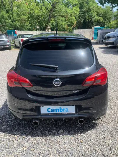 Opel Corsa 1.6 Turbo OPC — Sportive compacte, 207 ch et boîte manuelle — détail