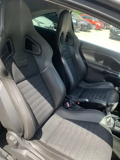 Opel Corsa 1.6 Turbo OPC — Sportive compacte, 207 ch et boîte manuelle — Miniature 10