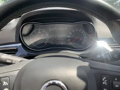 Opel Corsa 1.6 Turbo OPC — Sportive compacte, 207 ch et boîte manuelle — Miniature 15