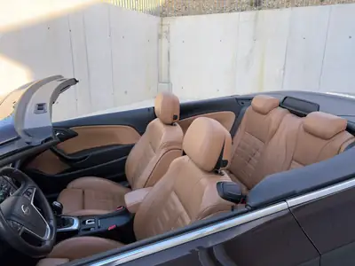 Opel Cascada 1.4i 16V Cosmo — Cabriolet élégant, entretien impeccable, état concours — Armaturenbrett
