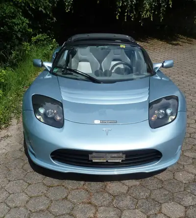 Tesla Roadster 2010 — Cabriolet électrique haute performance, 108'000 km seulement — fianco