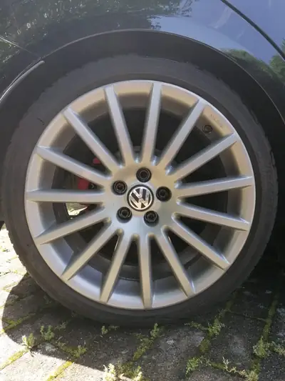 VW Polo 1.8 20V Turbo GTI Cup Edition — Sportive affûtée, histoire riche, équipement premium — Miniatura 9