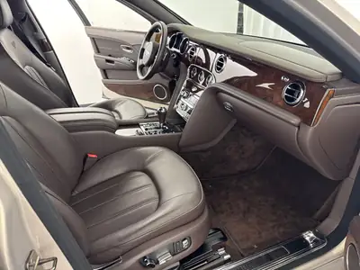 Bentley Mulsanne 2013 — Berline de prestige britannique, état impeccable — Thumbnail 9