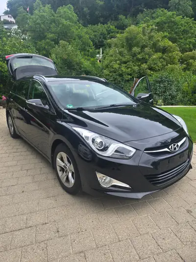Hyundai i40 Wagon 1.7 CRDI Style — Monospace diesel fiable, 118'000 km seulement — Seitenansicht