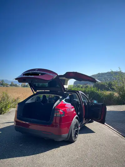 Tesla Model X P90D Signature — SUV électrique 772 ch, essence du luxe haute performance — Miniature 15