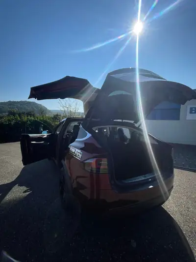 Tesla Model X P90D Signature — SUV électrique 772 ch, essence du luxe haute performance — Miniature 13