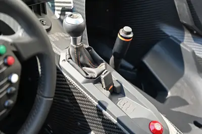 KTM X-BOW R Roadster DSG — Hypercar légère 300 ch, seulement 2500 km — Thumbnail 13