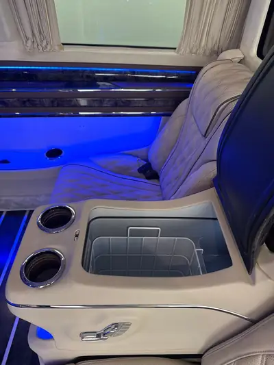 Mercedes-Benz V 250 d EL 4Matic — Monospace premium 6 places, traction intégrale, kilométrage modéré — Thumbnail 14