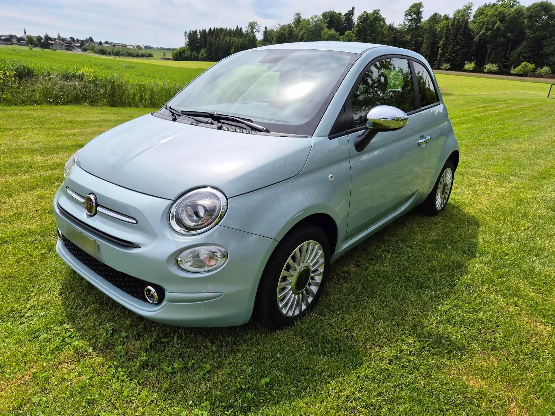 Fiat 500 1.0 Hybrid Swiss Edition 2024 — Citadine écologique et stylée