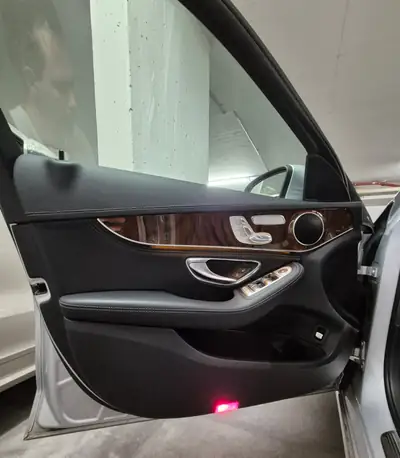Mercedes-Benz C 400 Exclusive 4Matic — Berline sportive 333 ch, seulement 64'000 km — dettaglio