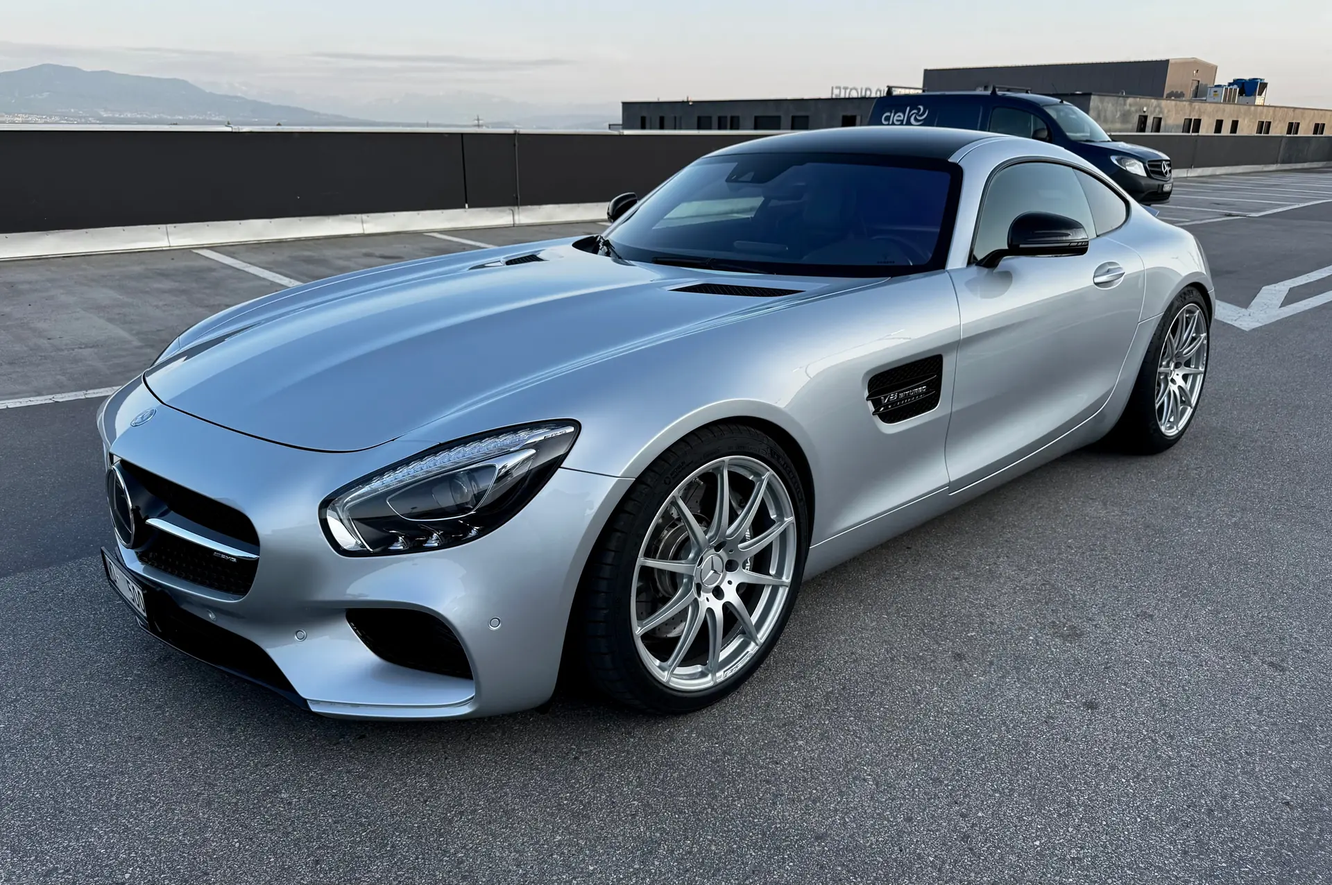 Mercedes-AMG GT Speedshift DCT — Coupé sportif haute performance, 462 ch, 91900 km — Außenansicht