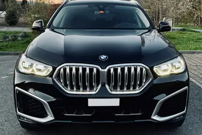 BMW X6 xDrive 40i Steptronic xLine — SUV coupé élégant, 340 ch et 99 000 km — dettaglio
