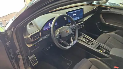 CUPRA Leon ST 2.0 TSI VZ 4Drive — Break sportif 310 ch, 4×4, excellent état — Thumbnail 25