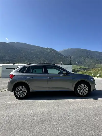 Skoda Kamiq 1.0 TSI Tour — Petit SUV urbain économe, 25 500 km seulement — Miniature 9