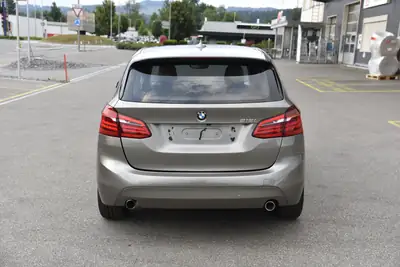 BMW 225i Active Tourer Luxury Line — Monospace polyvalent, motorisation 231 ch et faible kilométrage — fianco