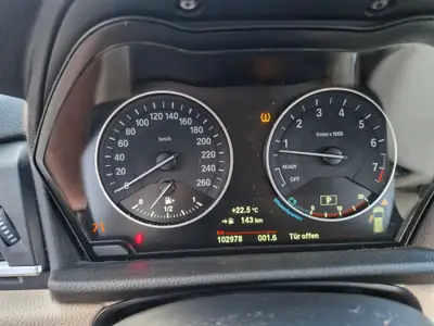 BMW 225i Active Tourer Luxury Line — Monospace polyvalent, motorisation 231 ch et faible kilométrage — dettaglio