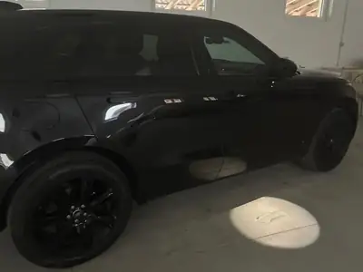 Range Rover Velar R-Dynamic D 180 — SUV premium diesel, 116'500 km, sans sinistre — arrière