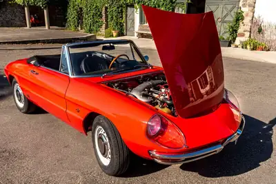 Alfa Romeo Spider Veloce 1750 — Cabriolet légendaire 1968, 44'000 km d'histoire — côté