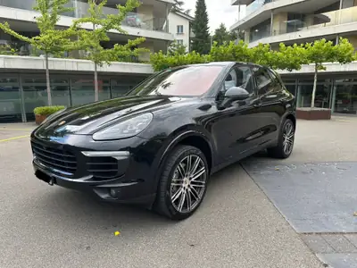 Porsche Cayenne S 2015 — SUV sportif 420 ch, entretien impeccable — Seitenansicht