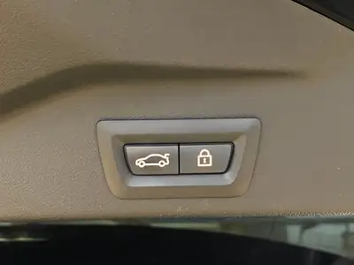 BMW X5 xDrive M50d — SUV premium diesel 400 ch, première main, 82 500 km — Miniature 24
