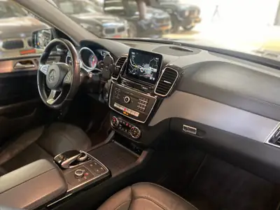 Mercedes-Benz GLS 350 d 4Matic — SUV 7 places, diesel performant, 126'500 km — Miniature 11