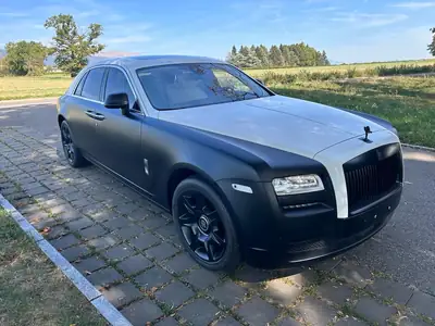 Rolls-Royce Ghost 6.6 V12 — Berline de prestige, 24'574 km seulement — Außenansicht