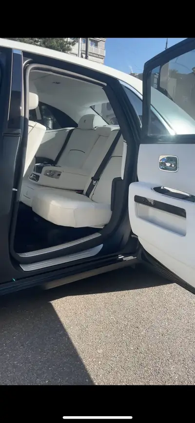 Rolls-Royce Ghost 6.6 V12 — Berline de prestige, 24'574 km seulement — Detail