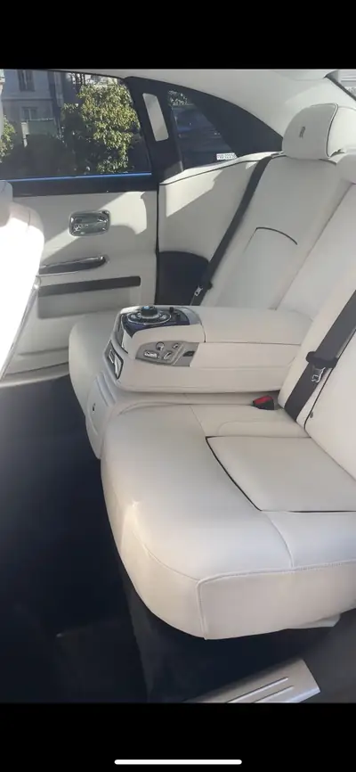 Rolls-Royce Ghost 6.6 V12 — Berline de prestige, 24'574 km seulement — Miniatur 9
