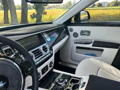 Rolls-Royce Ghost 6.6 V12 — Berline de prestige, 24'574 km seulement — Miniatur 12