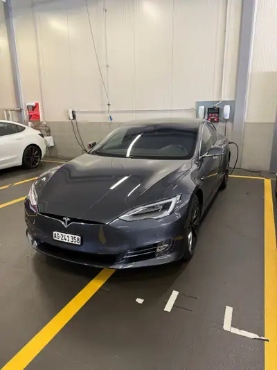 Tesla Model S 100D — Berline électrique haute performance, batterie neuve — exterior view