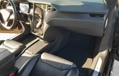Tesla Model S 100D — Berline électrique haute performance, batterie neuve — dashboard