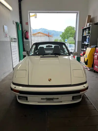 Porsche 911 Carrera Cabrio GEMBALLA 1986 — Légende cabriolet, 231 ch, histoire authentique — tableau de bord