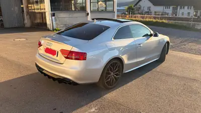 Audi S5 Coupé 4.2 FSI — 353 ch, design sportif, historique sans sinistre — tableau de bord