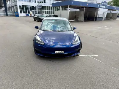 Tesla Model 3 Performance Dual Motor AWD — Sportive électrique haute performance, seulement 34'000 km — side view