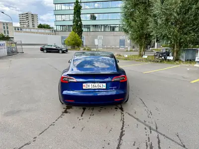 Tesla Model 3 Performance Dual Motor AWD — Sportive électrique haute performance, seulement 34'000 km — dashboard