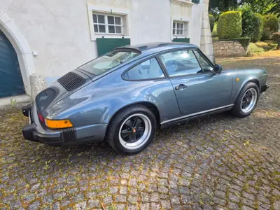 Porsche 911 Carrera 1988 — Légende des années 80, première main, statut vétéran — Miniatura 7
