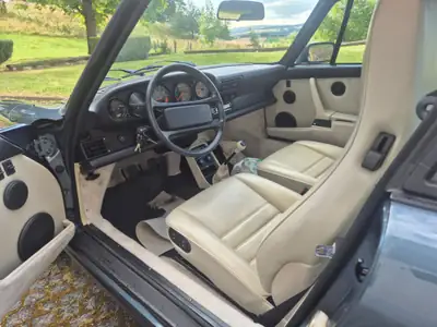 Porsche 911 Carrera 1988 — Légende des années 80, première main, statut vétéran — Miniatura 9