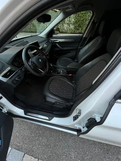 BMW X1 xDrive 20d xLine — SUV compact diesel, 87'000 km seulement — dettaglio