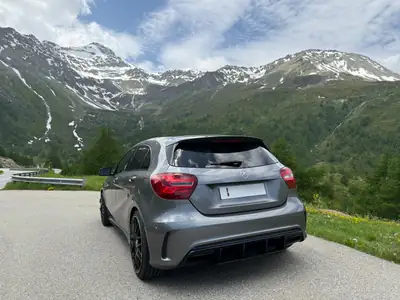 Mercedes-AMG A 45 4Matic — Compacte sportive 381 ch, transmission DCT 7 rapports — Armaturenbrett