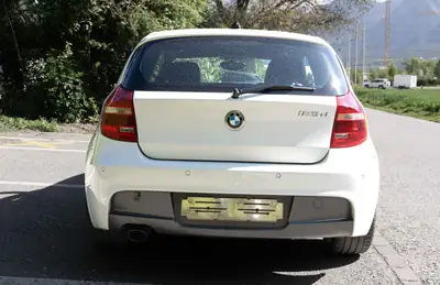 BMW 123d — Compacte sportive diesel, 204 ch, impeccable après révision — Miniature 7