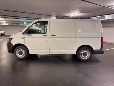 VW T6 2.0 TDI 4Motion — Utilitaire robuste 4x4, entretien récent, 128'000 km — Innenraum