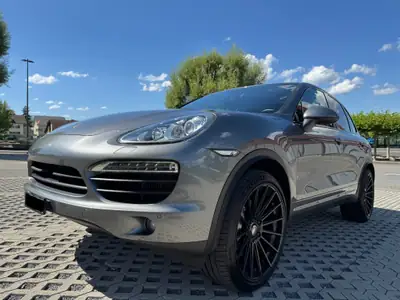 Porsche Cayenne S Diesel — SUV premium aux performances brutes, entretien irréprochable — Armaturenbrett
