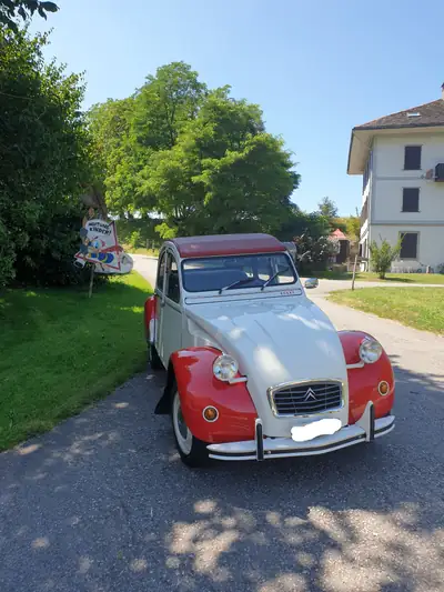 Citroën 2CV6 Dolly — L'icône française des années 1980, véhicule de collection — vista posteriore