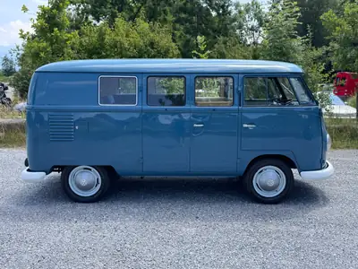 VW T1 Typ 23 (1959) — Légende rétro restaurée, ancienne ambulance militaire — Miniatura 8
