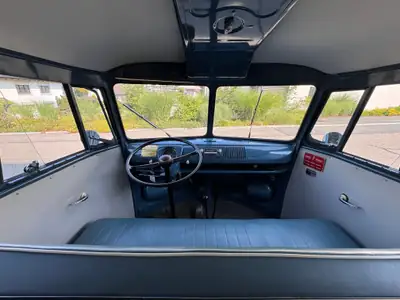 VW T1 Typ 23 (1959) — Légende rétro restaurée, ancienne ambulance militaire — Miniatura 12